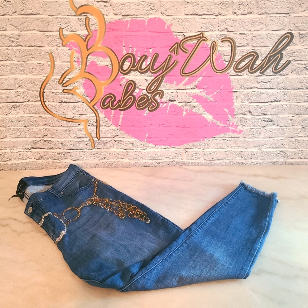 Women Hand Painted and Stoned Stretch Raw Hem Ankle Jeans